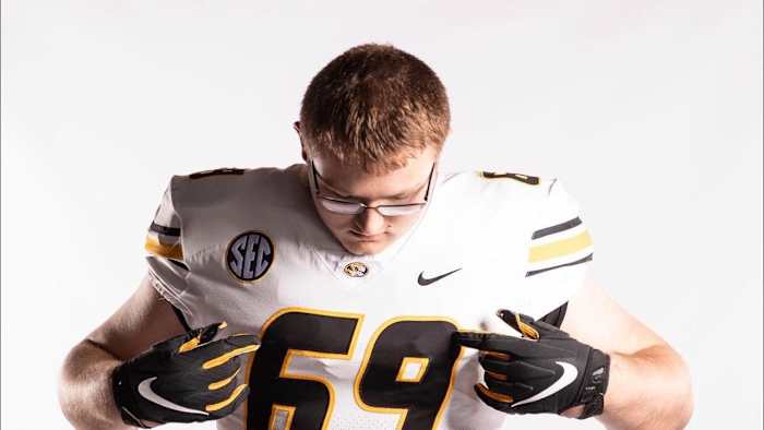 Logan Reichert Offenisve Tackle Raytown (Mo.) High School - 2023